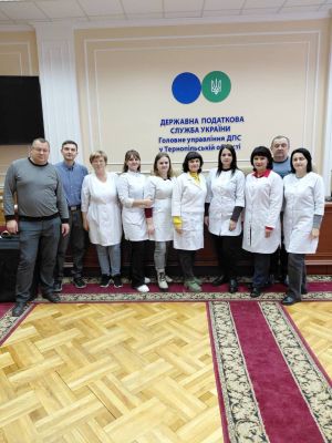 Податківці Тернопільщини стали донорами для ЗСУ