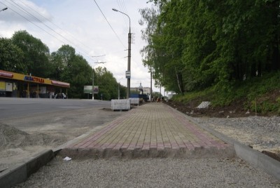 У Тернополі встановлюють нову зупинку