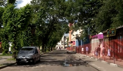 Одну із центральних вулиць Тернополя взялися капітально ремонтувати