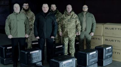 «Українська команда» передала велику партію зарядних станцій 44 бригаді, яка захищає Донеччину