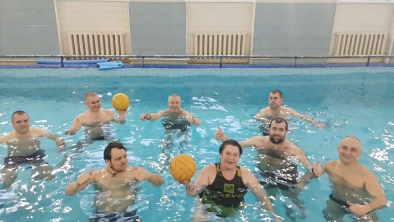 У Тернополі проводять оздоровчі тренування з плавання та водного поло для ветеранів