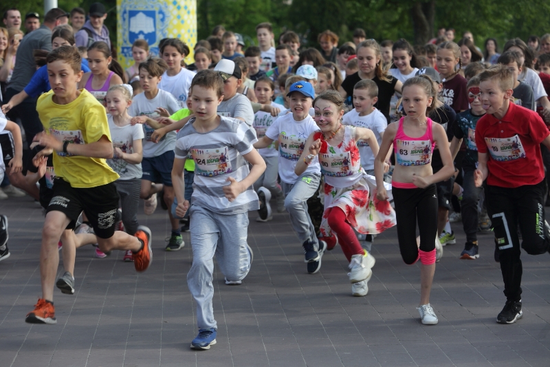 Добрий RUN: у Тернополі провели сімейний забіг (фото, відео)