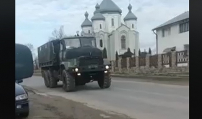 В напрямку Микулинців на Тернопільщині поїхали військові КРАЗи – евакуйованих все таки повезуть?