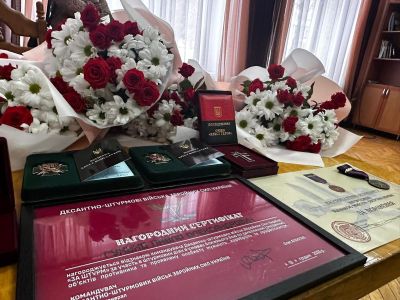 На Тернопільщині вручили нагороди родинам загиблих, полонених і зниклих безвісти захисників