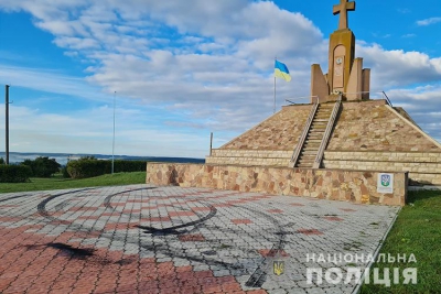 Мешканець Тернопільщини поглумився над меморіалом загиблим Січовим Стрільцям